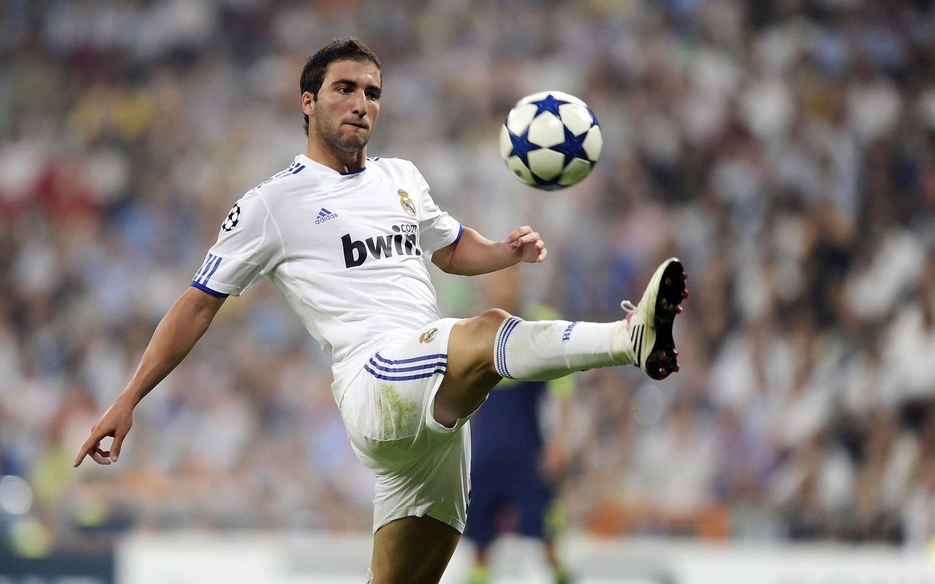 埃默松坦言米兰生涯非美好回忆 笑称昔日关注度竟超C罗引深思